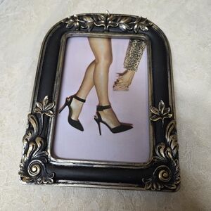 Black & Gold Ornate Picture Frame For 4x6 Photo